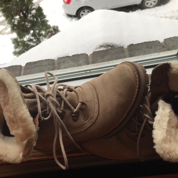 Timberland Courmayeur Valley Real Shearling boots - Picture 3 of 10